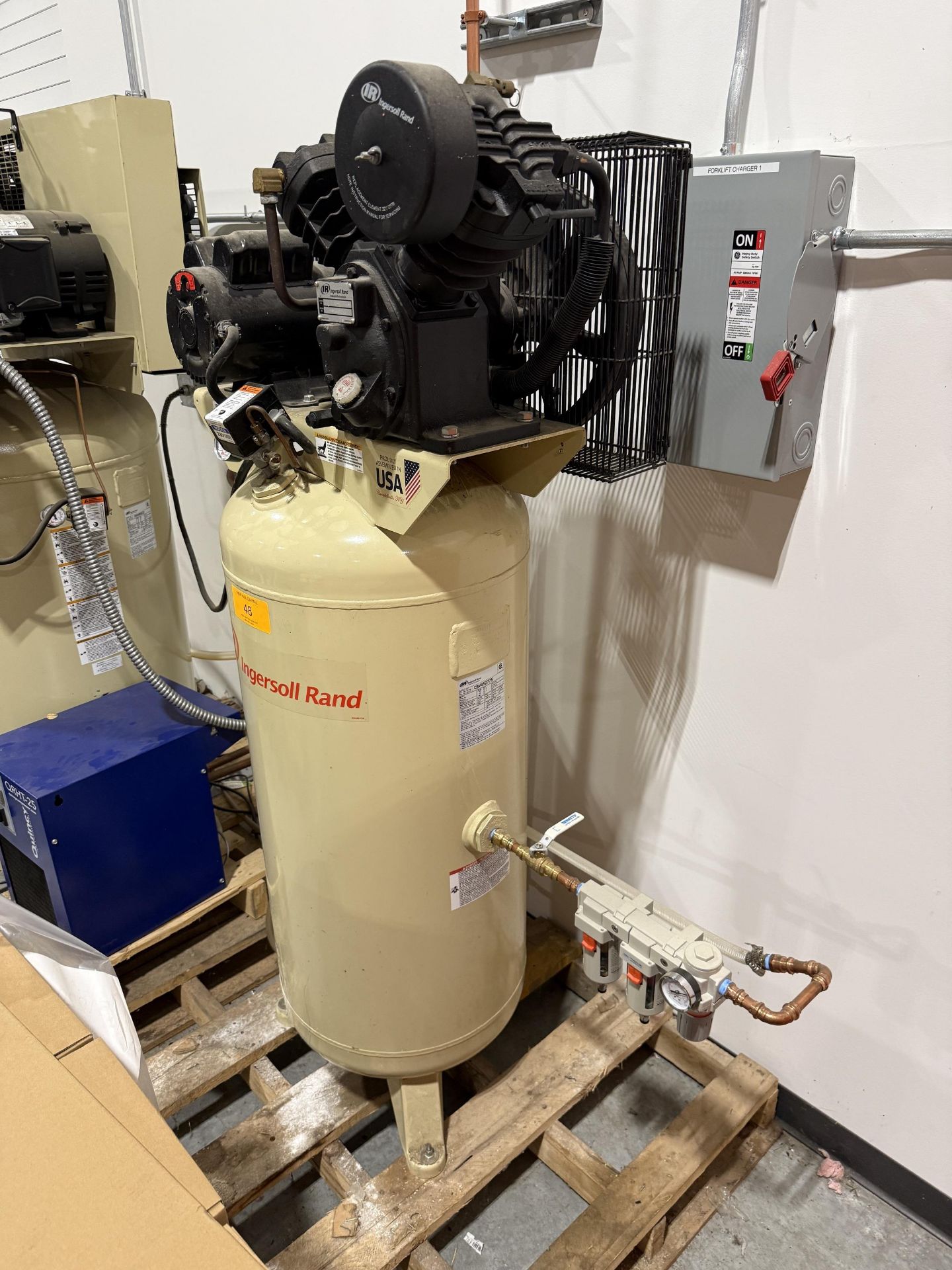 Ingersoll Rand Model 2340L5-V 5 HP Two Stage cast Iron Air Compressor 60 Gallon Tank, 230 Volts, S# - Image 2 of 8
