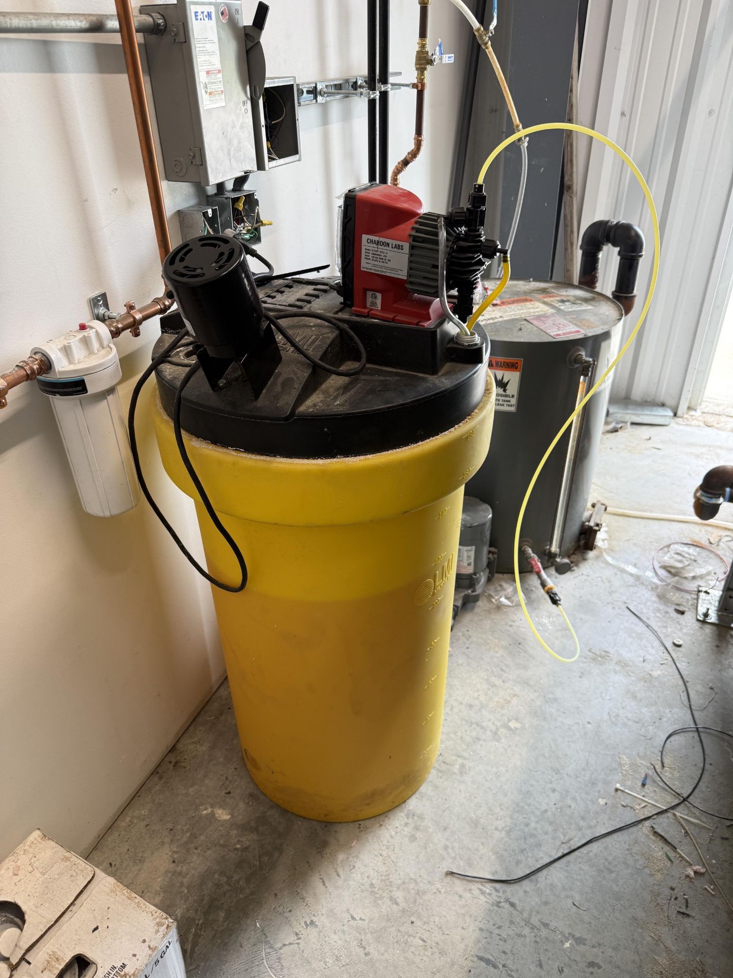 LMI Chemical Meter Tank and Pump- Tank Dims Approx 3' Straight Wall X 2' Diameter, Neptune - Image 2 of 7