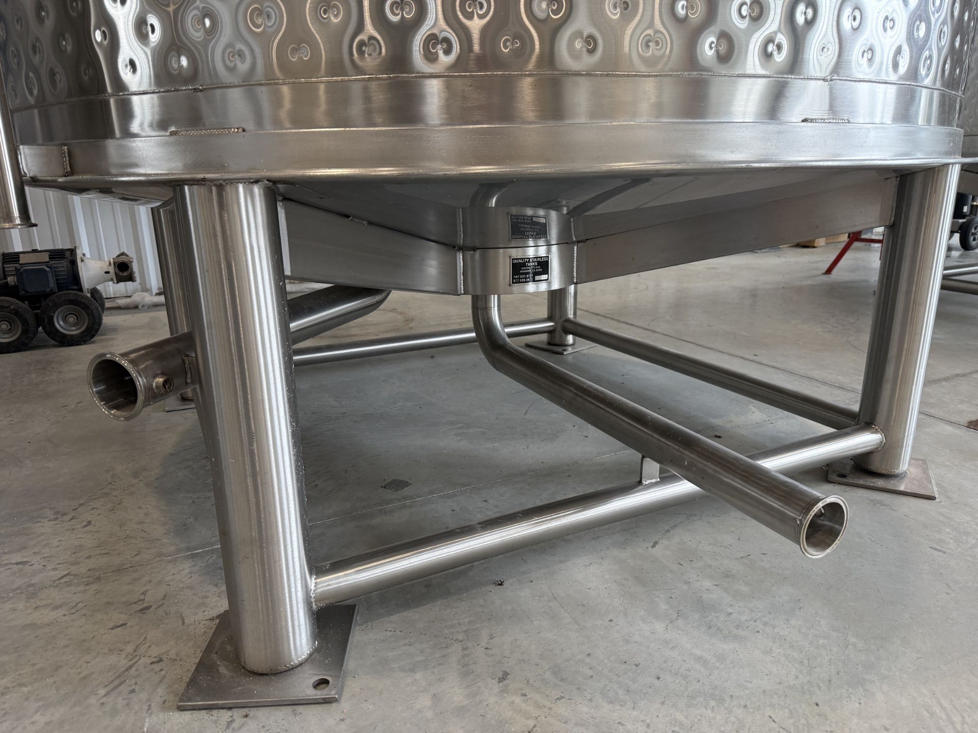 Quality Stainless Tanks Approx (2500) Gallon Stainless Steel Fermenter- Glycol Jacket, Open Top with - Image 6 of 9