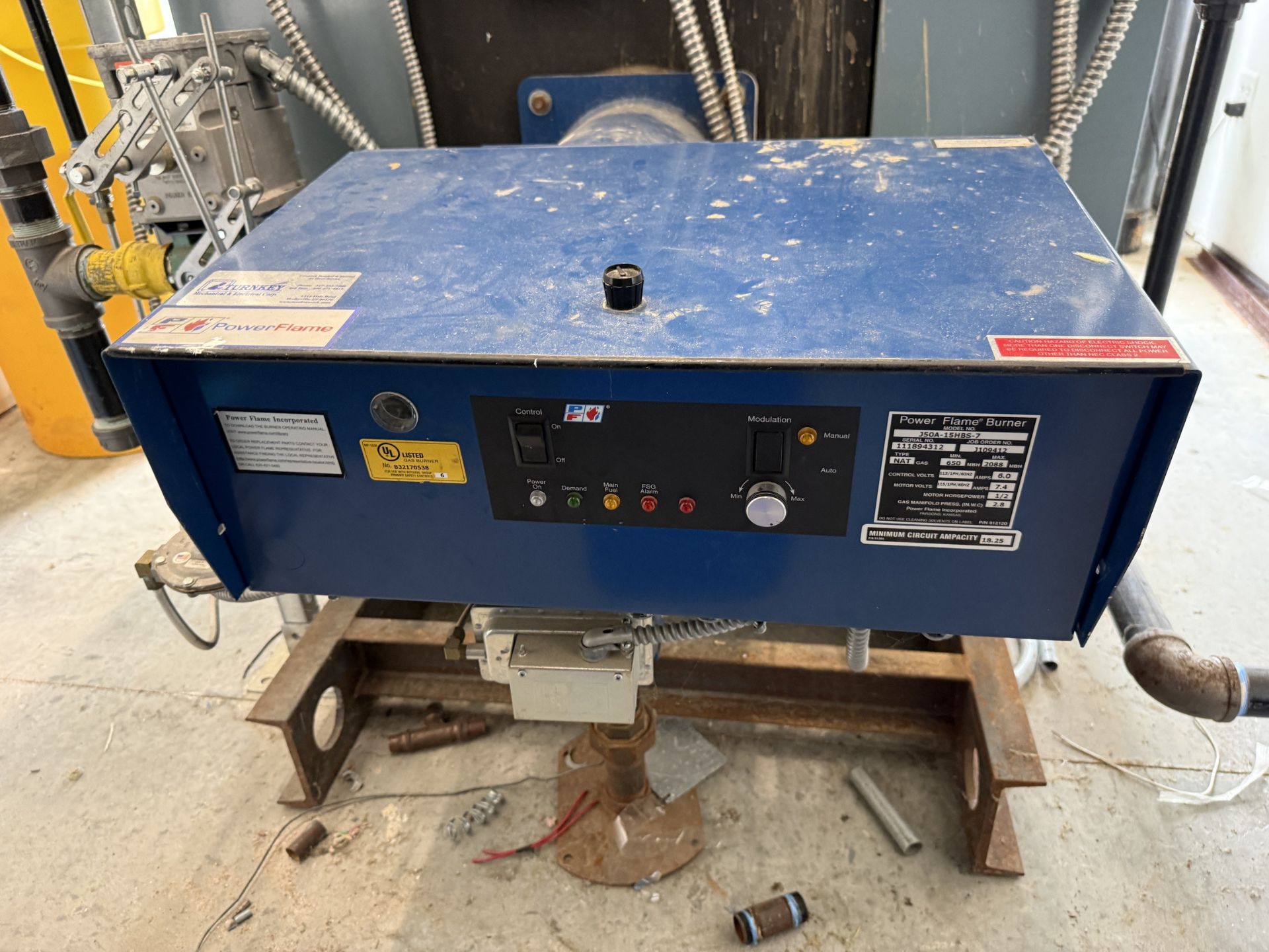 Smith Cast Iron Boilers Model 28HE-7 15 PSI Steam Boiler- Includes Powerflame Model J50A-15HBS-7 - Image 6 of 9