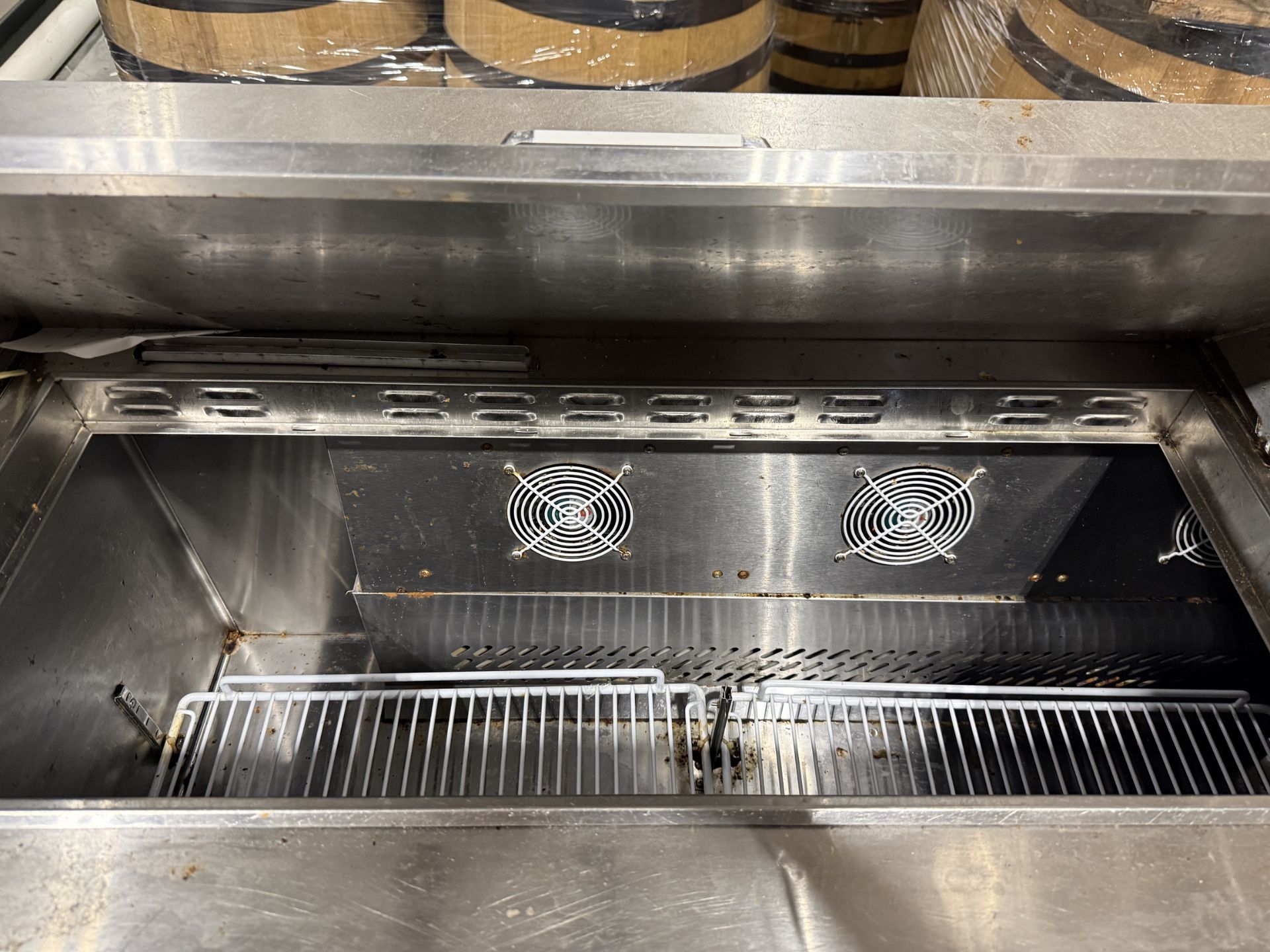 Bison Model BST-72 Salad Prep Table Refrigerator, R290/130 Refrigerant, 120 V, Needs Repair- S#BST- - Image 3 of 6