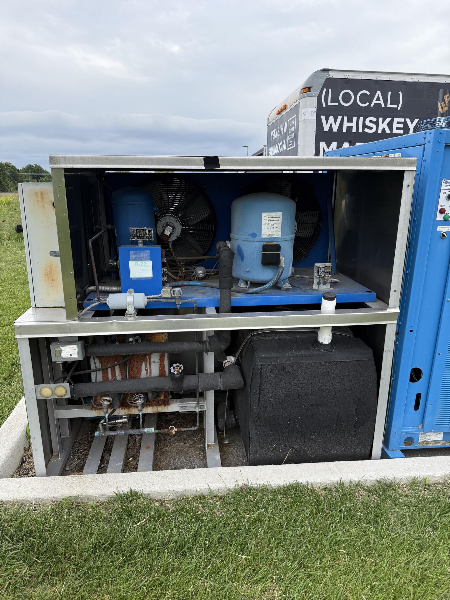 2005 Pro Refrigeration Model KNA7.5F2H22SP 7.5 HP Chiller, 208 V, Overall Dims Approx 7' L X 4' W - Image 3 of 7