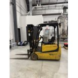 Yale Model ERP040VTN36TE082 36 V Sit Down Electric Forklift, 3 wheels, Side Sift, 950 LBS