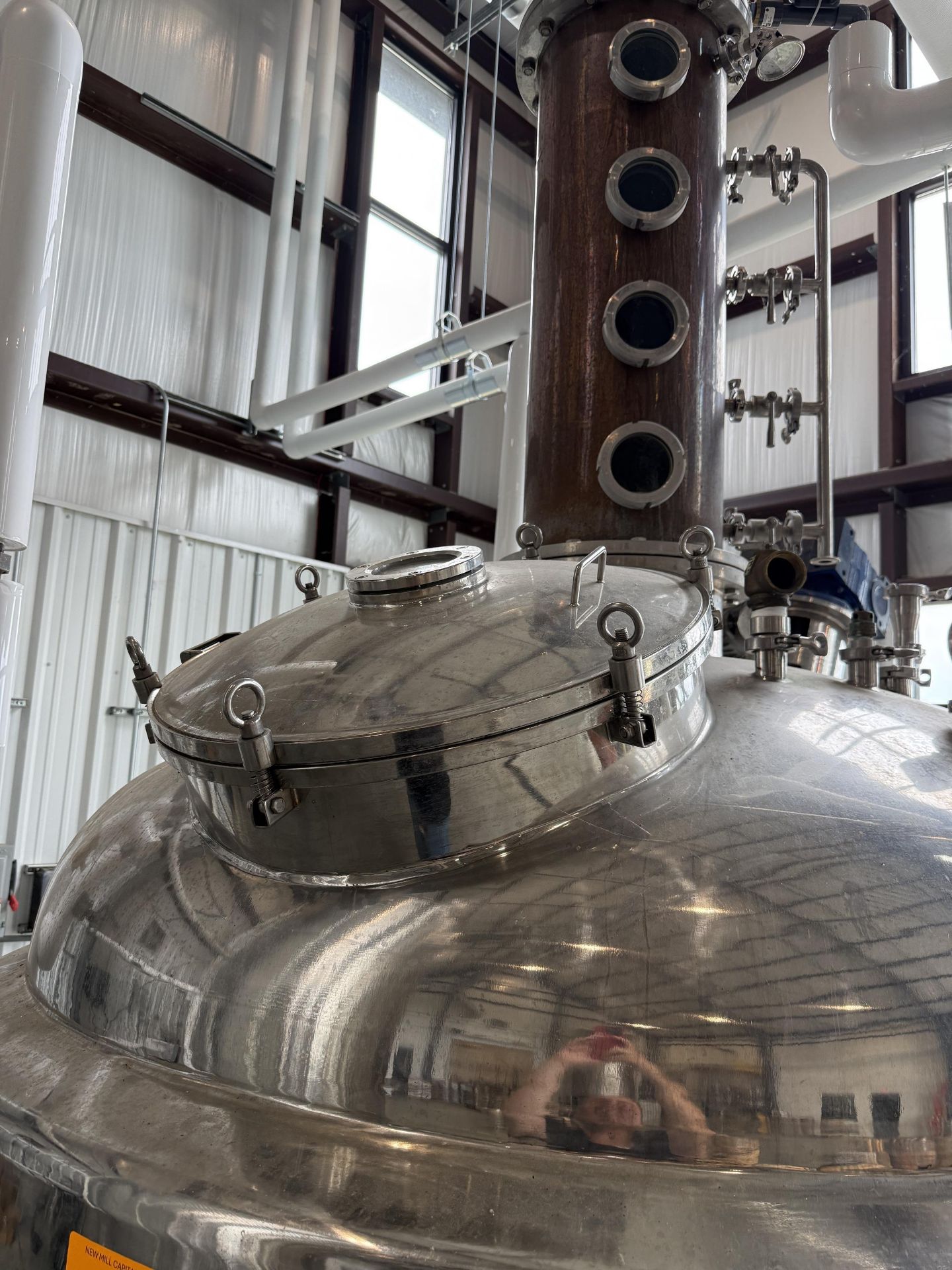 600 Gallon Stainless Steel Whiskey Still with Copper Column- Stainless Steel Steam Jacket, Top - Image 5 of 8