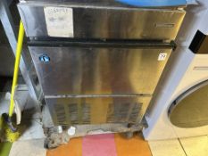 Hoshizaki #AM-100BAE, Commercial Ice Maker w/Cart