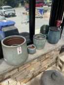 {LOT}(6) Asst. Clay Planters