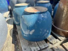 {LOT} (4) Asst. Clay Planters (Retails $48 )Blue