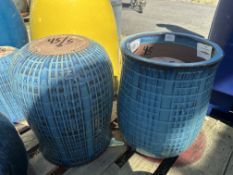 {LOT}(5) Asst. Size Matching Clay Planters (Retails $95) Blue