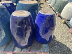 {LOT}(4) Matching Barrel Clay Planters 14"x20.5"h(Retails $149)
