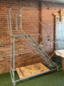 6' Rolling Step Ladder