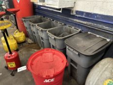 {LOT} (6) Trash Cans