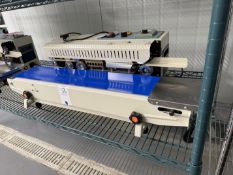 Vevor #FR900 Continuous Film Sealing Machine w/ 30" Belt
