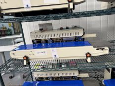 Vevor #FR900 Continuous Film Sealing Machine w/ 30" Belt