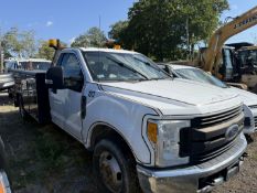 2017 Ford F-350 Utility Body. 2 Door, 4x2, Vinyl Seating, 8 Cyl Gas, Odom: 297,285, VIN#: 1FDRF3G64H