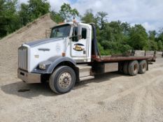 2002 Kenworth 24' Flat Bed Truck, T-800, 10 Wheel, 8 Speed Eaton Manual Transmission, GVWR: 70,