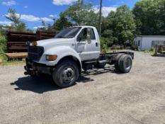 2000 Ford F-750 6 Wheel Cab n Chassis, 7.3L Navistar 8Cyl Diesel Motor, Vinyl Seats, 6 Speed