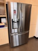 LG LRFDS3016S / 01 Household Refrigerator, s/n 105KRBY3B197