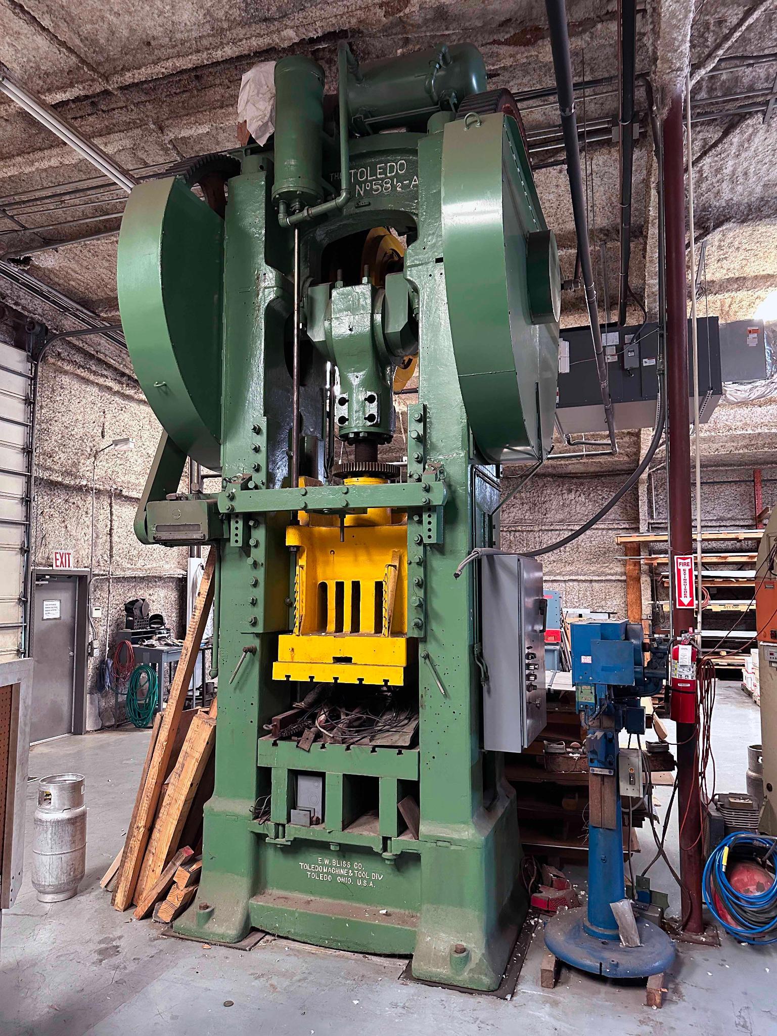 STRAIGHT SIDE PRESS, E.W.BLISS TOLEDO MDL. NO.581/2-A, 300 T. cap., 102,000 lbs. machine wt., 38-1/2