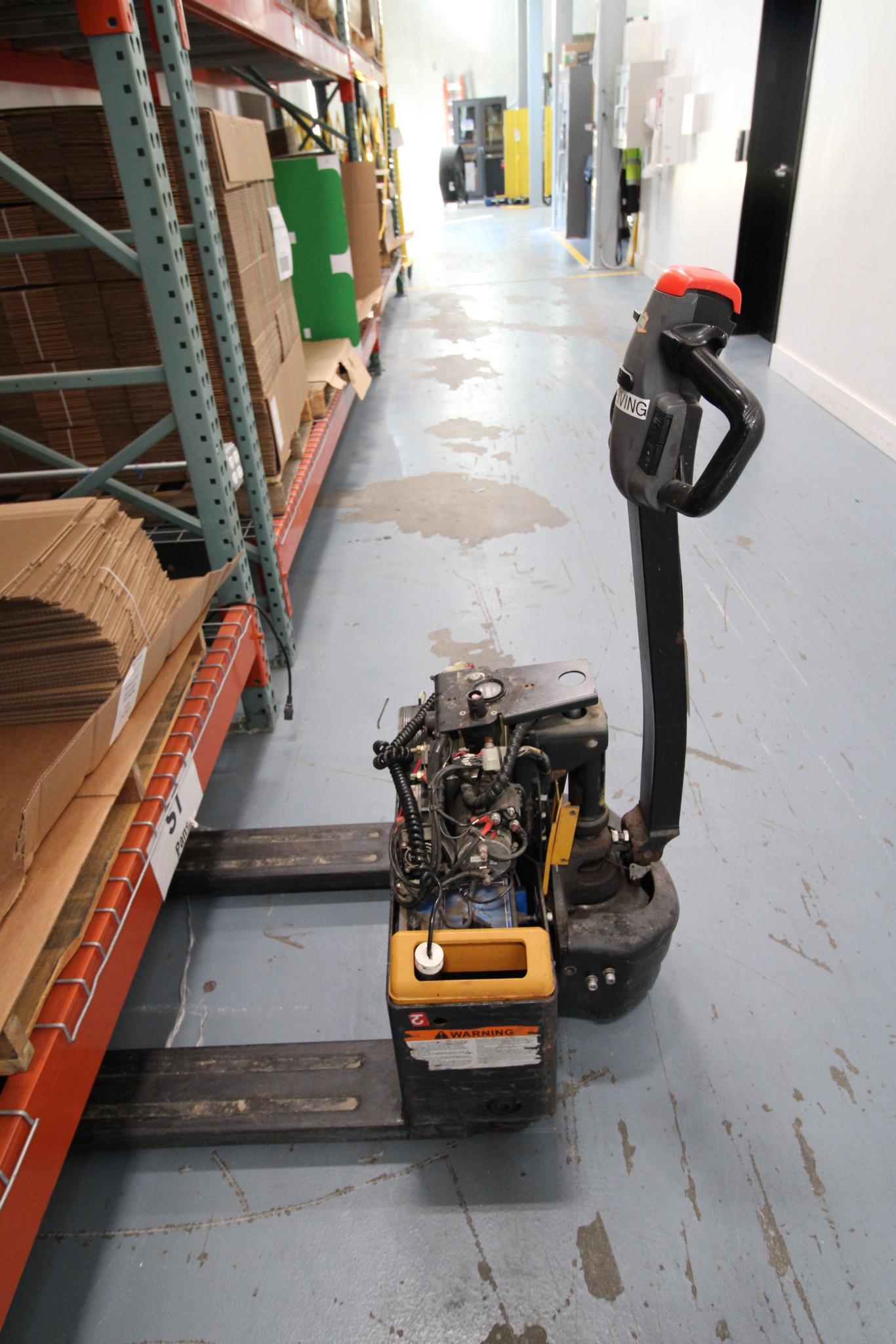 MOTORIZED PALLET JACK, ULINE MDL E-30, 3,000-LB CAP., S/N 427172767 (Note: No charger & needs repair