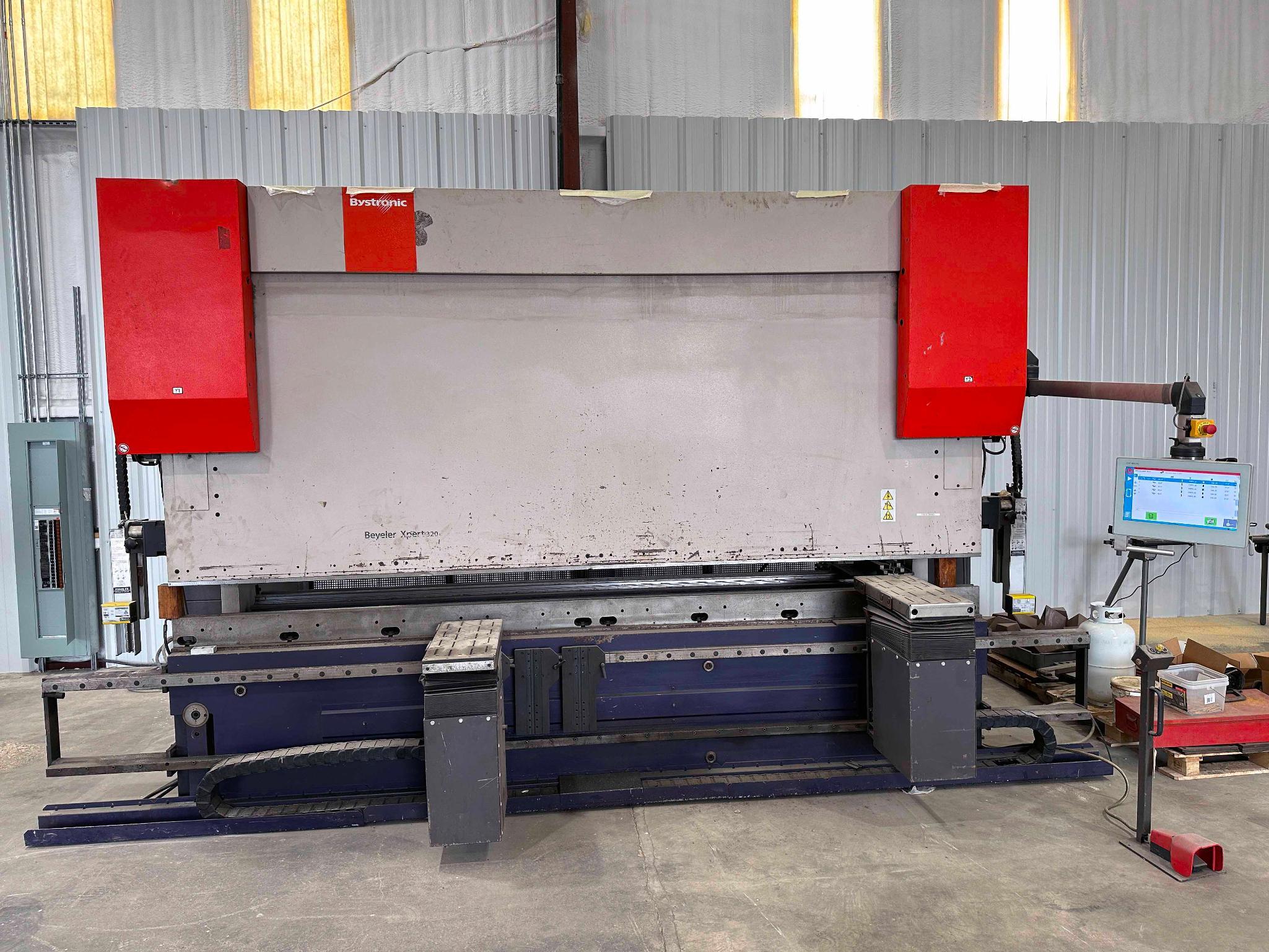 -AXIS CNC PRESS BRAKE, 320 T. X 161.42" BYSTRONIC MDL. XPERT 320, Mfg. 2007, 6-axis back gauge, 60
