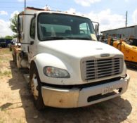 TRUCK, FREIGHTLINER M2106, Mfg. 2012, Running Business Class M2, 3000 Watt power inverter, w/ steam