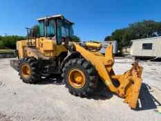 WHEEL LOADER, SDLG, MDL. LG948L, Mfg. 2014, equipped w/ Deitz 6.1L diesel engine, w/ bucket, HOM: N/
