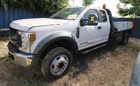 TRUCK, FORD F-550, Mfg. 2019, 4-door extended cab, w/ 10' General steel flat bed, (2) 8' RKI tool bo