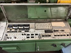 1986 Vandorn 300 ton Injection Molding Machine, 30 oz. shot size