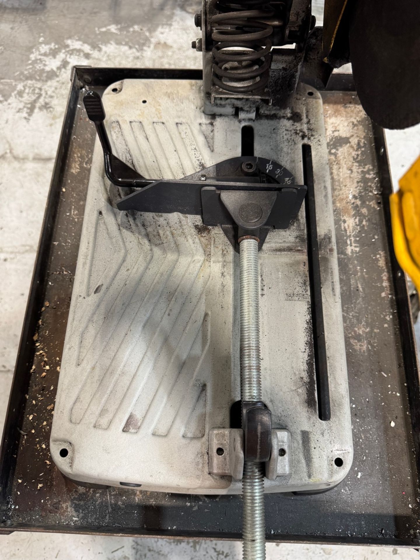 Dewalt 14" Chop Saw Model: D28715 - Image 4 of 5