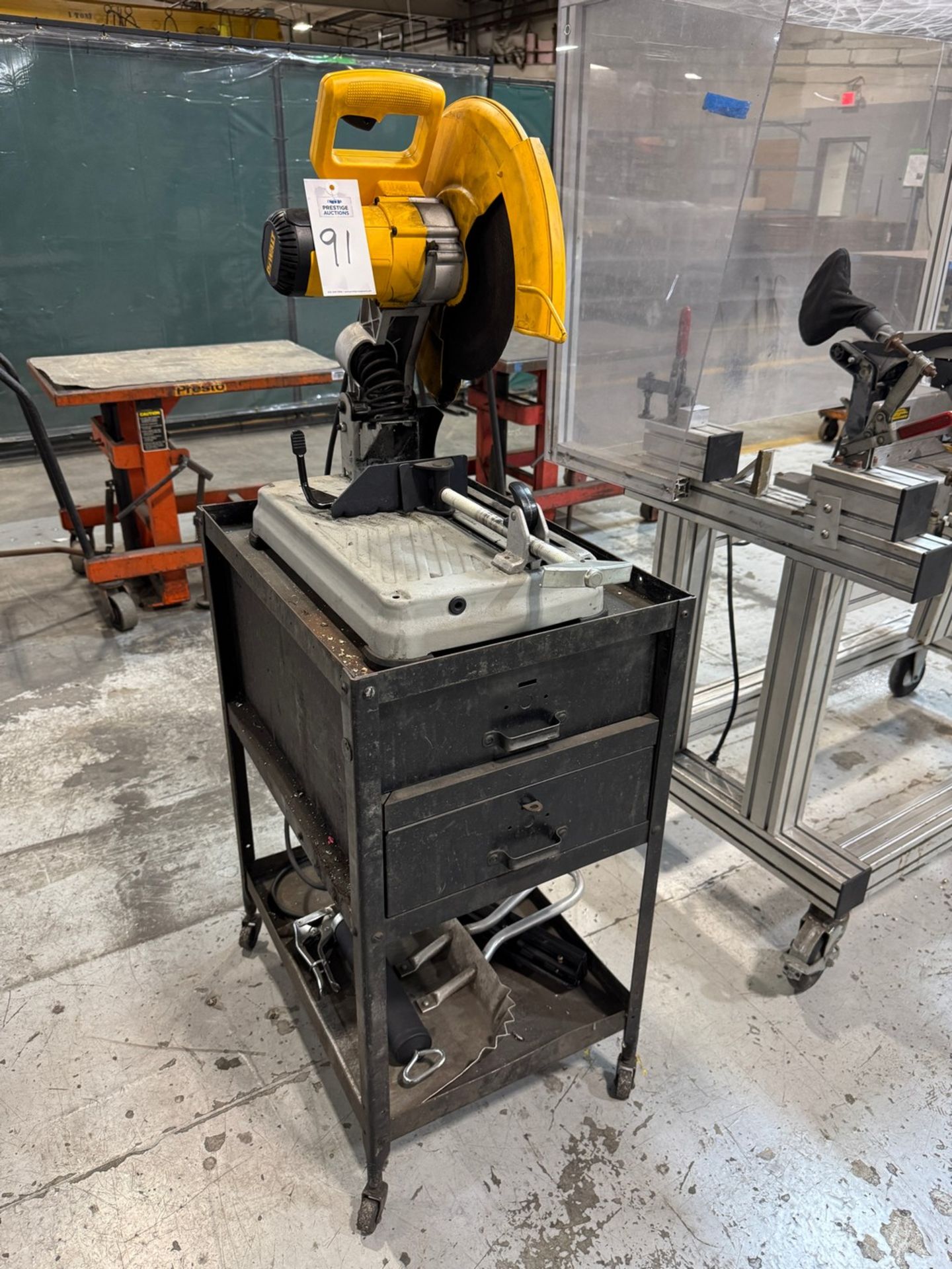 Dewalt 14" Chop Saw Model: D28715
