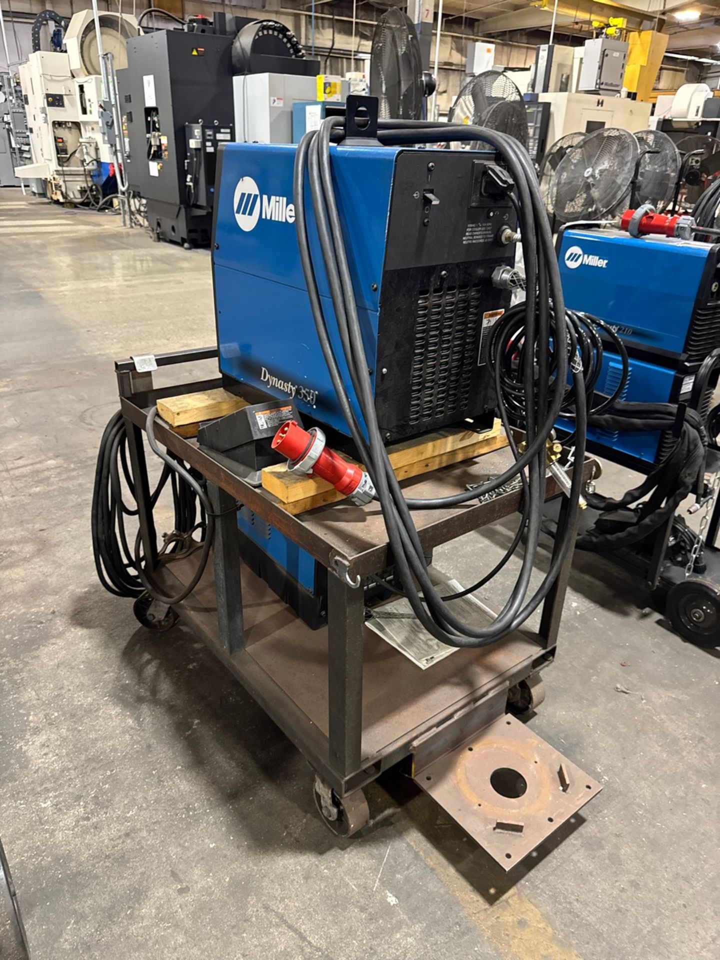 Miller Dynasty 350 Tig/Stick Welder With Coolmate 3 - Image 3 of 9