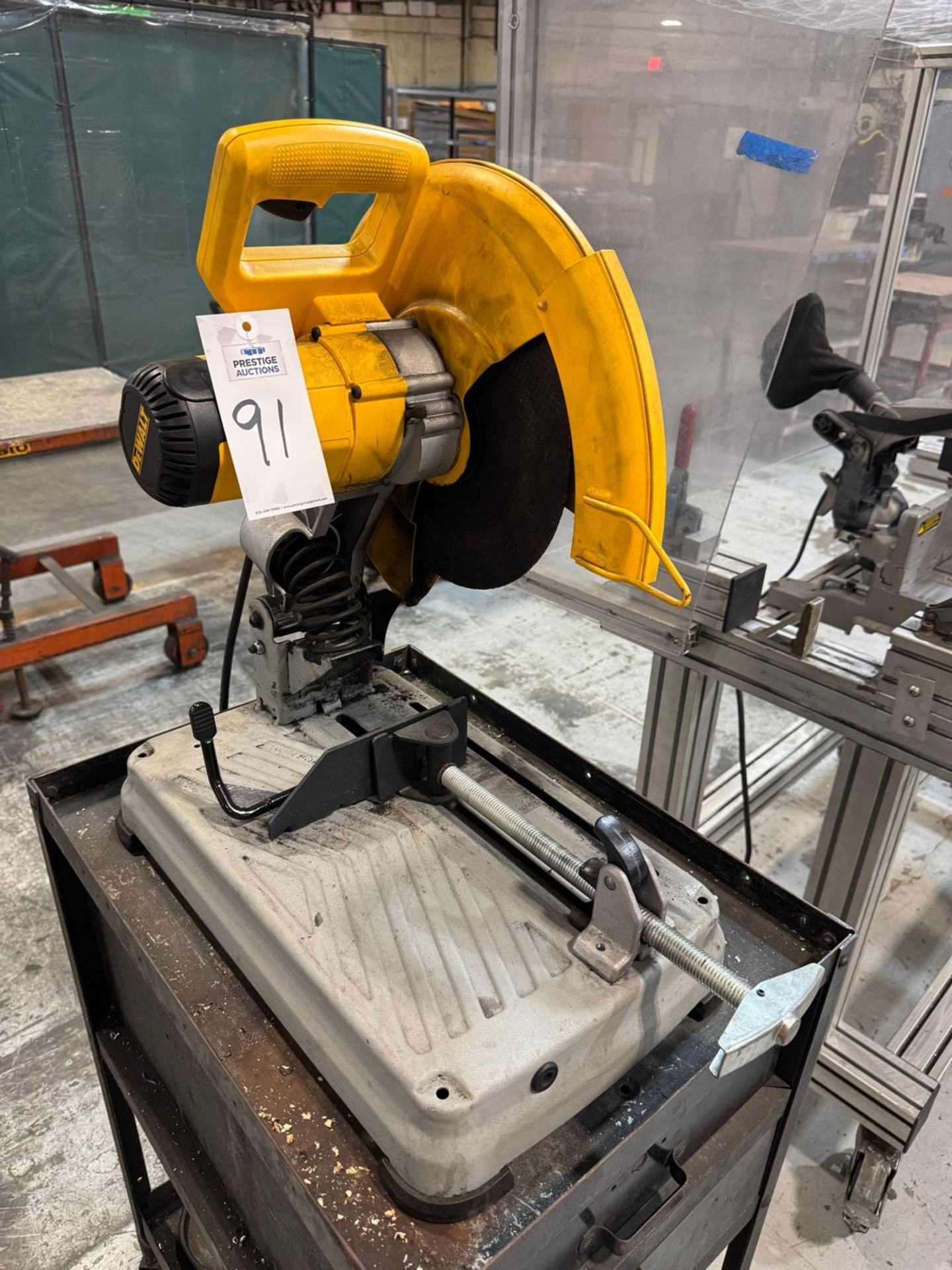 Dewalt 14" Chop Saw Model: D28715 - Image 3 of 5