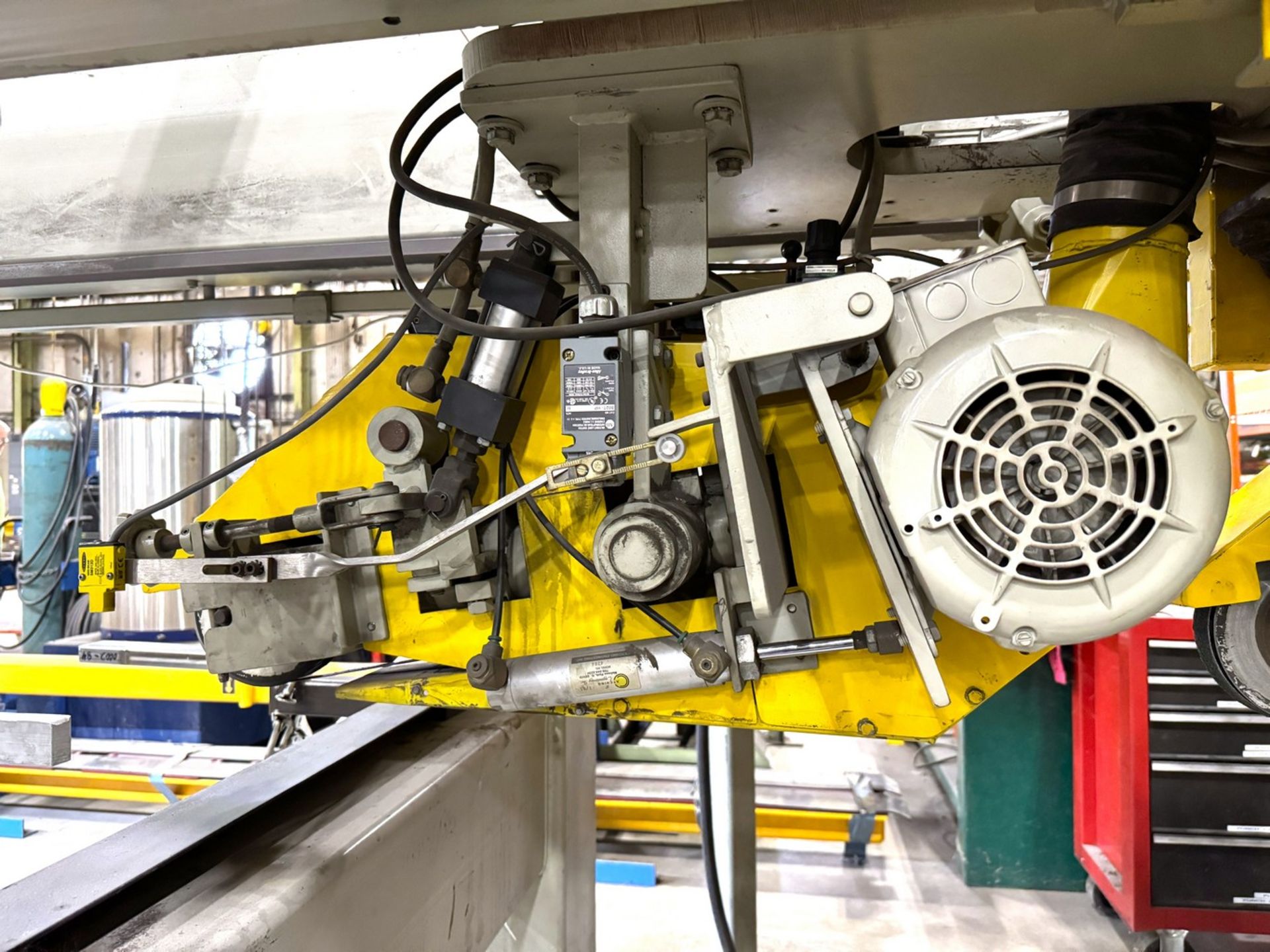 G & P Machinery S-6746-F 24’ Longitudinal Seam Weld Grinder - Image 8 of 19