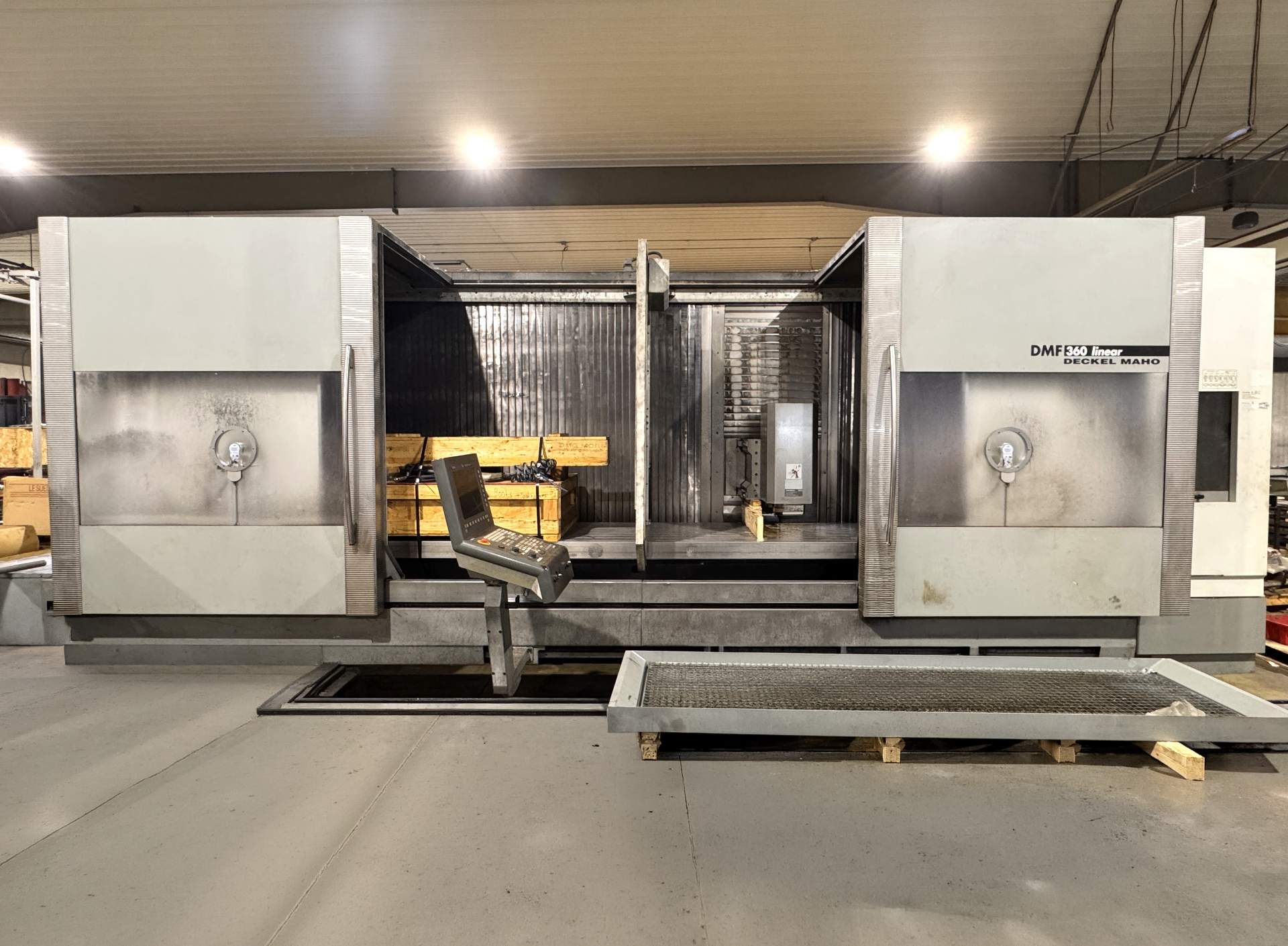 DMG MORI DMF 360 CNC Vertical Machining Center