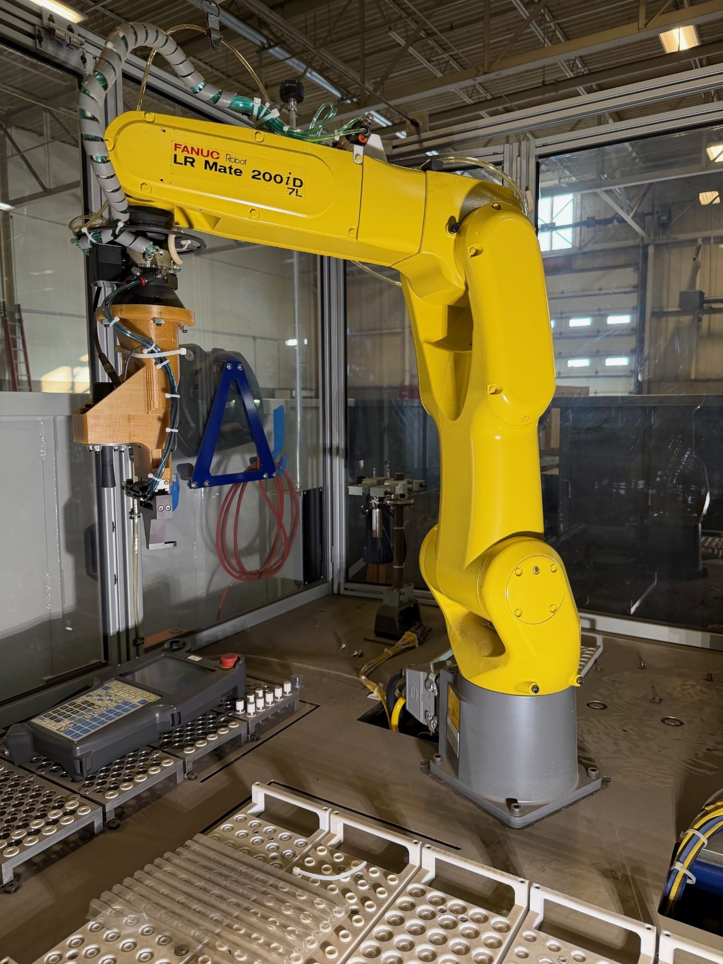 2017 Fanuc LR Mate 200iD 7L Welding Robot