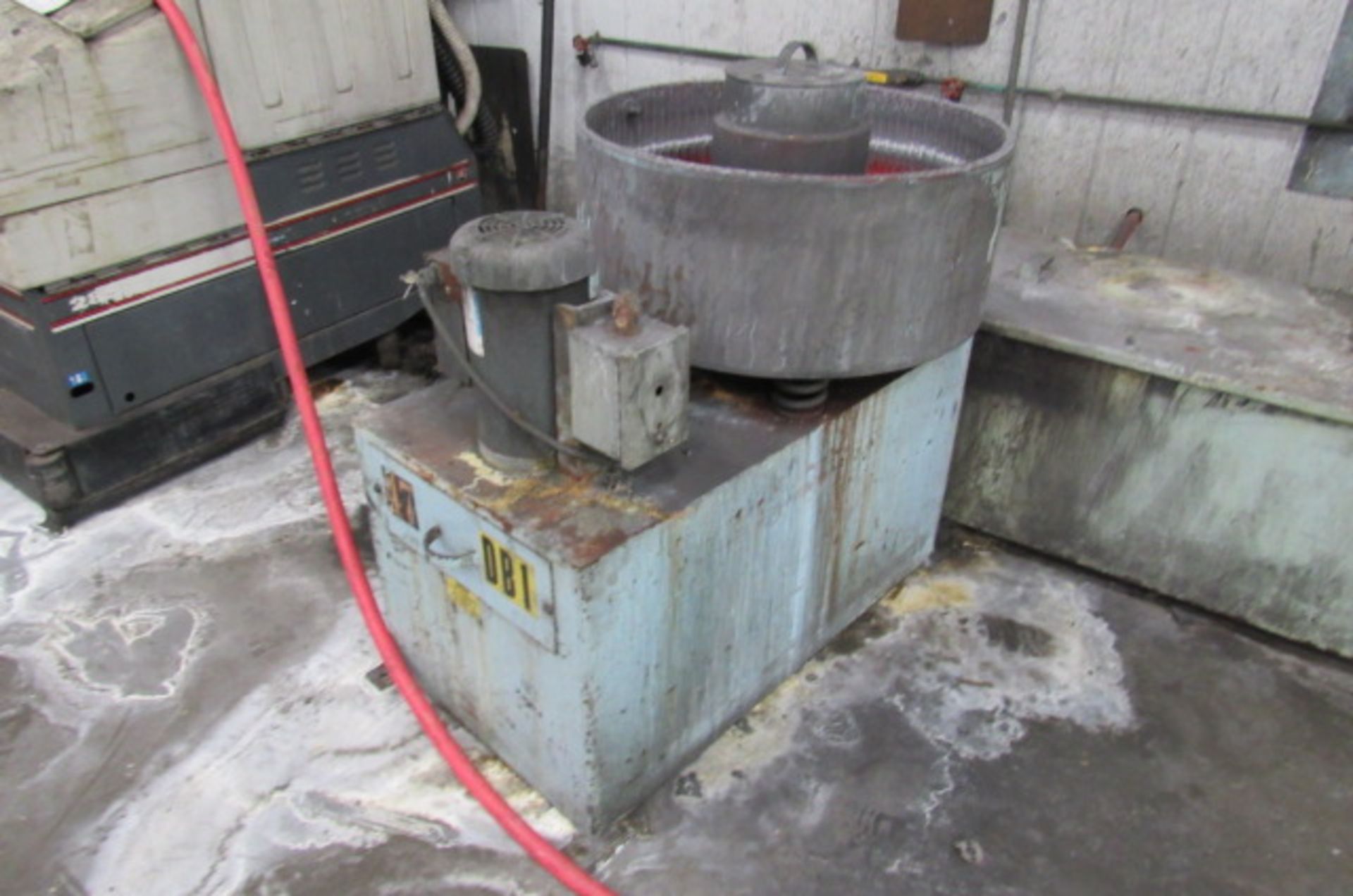25" Torex TG-299-FH Vibratory Finisher