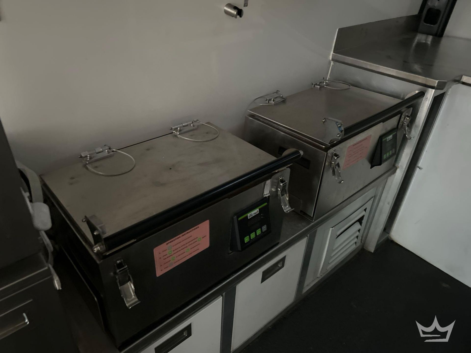 2021 Mercedes-Benz Sprinter 4500 Modified Food Catering Van - Image 30 of 38