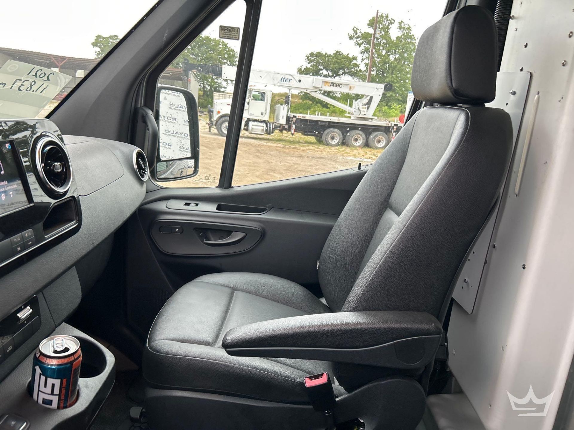 2021 Mercedes-Benz Sprinter 4500 Modified Food Catering Van - Image 19 of 38