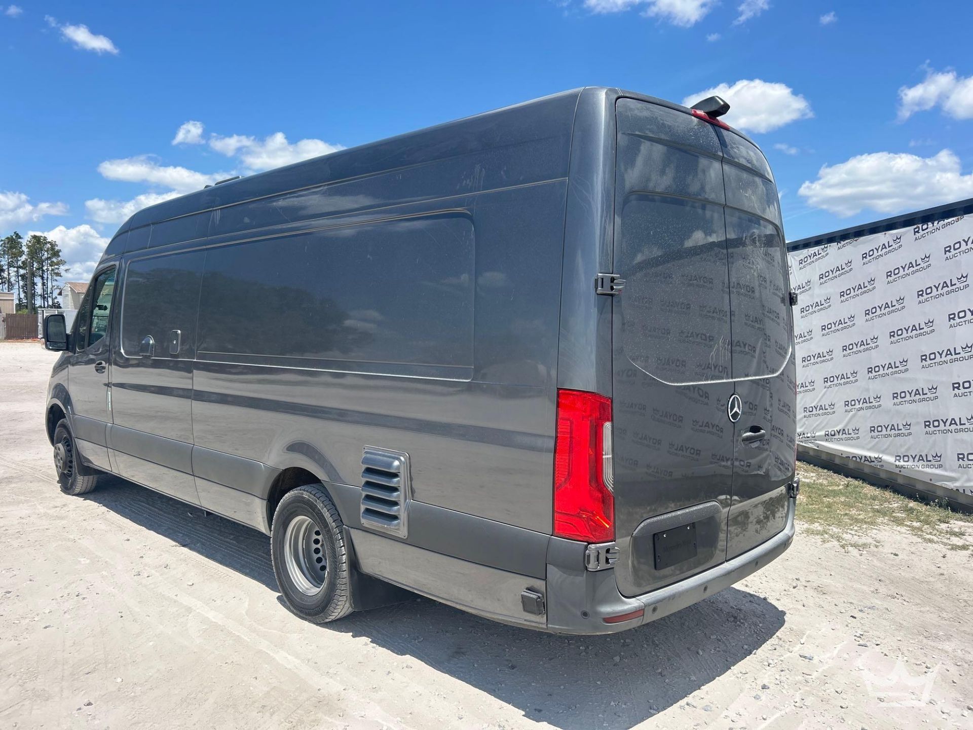 2021 Mercedes-Benz Sprinter 4500 Modified Food Catering Van - Image 4 of 42