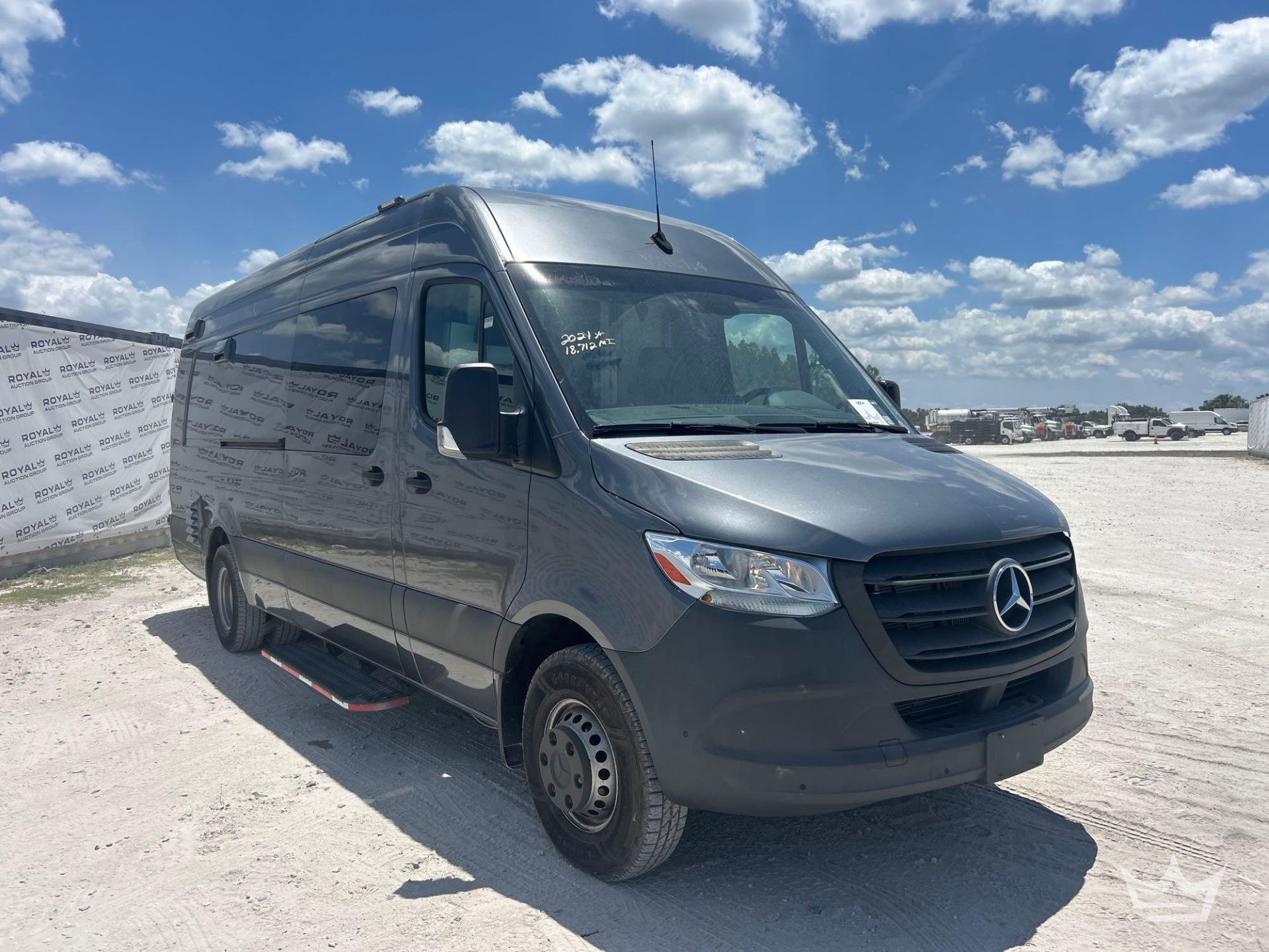 2021 Mercedes-Benz Sprinter 4500 Modified Food Catering Van - Image 2 of 42