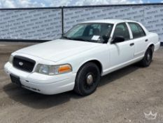 2005 Ford Crown Victoria Sedan