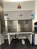 NuAire NU-543-400E Safety Cabinet