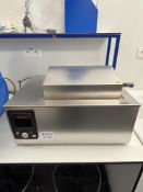 Memmert WNB14 Water Bath