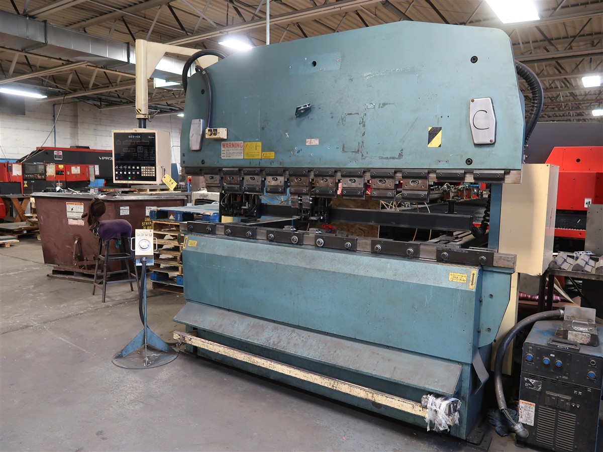 Amada 100 Ton Press Brake Model D-9E