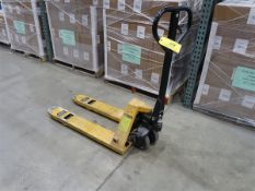 Uline Model H-1366 Short/Narrow Fork Hydraulic Pallet Jack, 5,500 Lb Capacity, 20.5" x 35" Forks