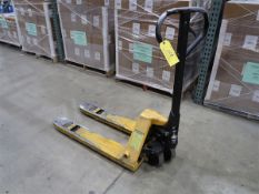 Uline Model H-1366 Short/Narrow Fork Hydraulic Pallet Jack, 5,500 Lb Capacity, 20.5" x 35" Forks