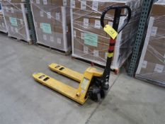 Uline Model H-1366 Short/Narrow Fork Hydraulic Pallet Jack, 5,500 Lb Capacity, 20.5" x 35" Forks