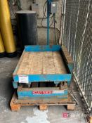 Gaynes Shaker Table; Model: V100;