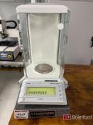 Mettler Toledo AG104 Digital Scale