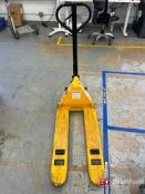 Uline Short/Narrow Fork Pallet Jack; 5500-LB Capacity